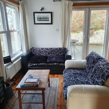 Cosy Self Contained Cottage With Stunning Views Killaloe Exterior foto